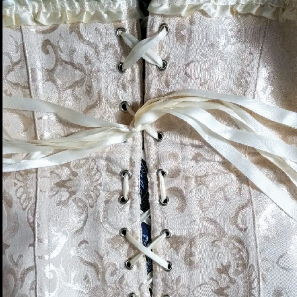 Victorian vintage steel boned corset set - Picture 4 of 7
